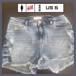 Beautiful denim short